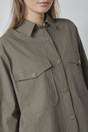 Acasia Shirt 45102 | Army | Bluse fra Co'couture