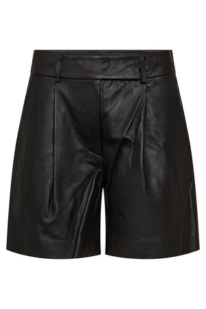 Phoebe Leather Pleat Shorts | Black | Bukser fra Co'couture