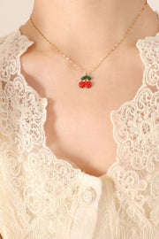 Cherry Kisses Necklace | Cherry Red | Halskæde fra Birdsong