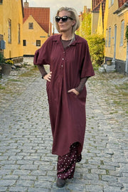 Molly Dress | Plum | Kjoler fra Black Colour