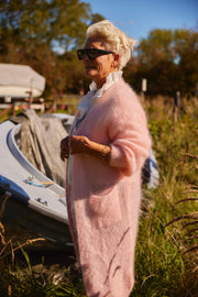 Long open cardigan in fluffy mohair 82121L | Rose Shadow | Strik fra Atelier C