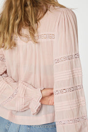 Lyla S Voile Blouse | Dusty Rose | Bluse fra Neo Noir