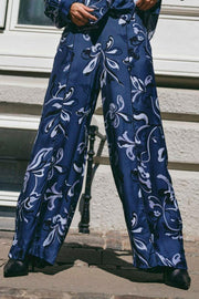 Charbel Serve Pant Regular | Ensign Blue | Bukser fra Mos Mosh