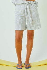 Lavara Shorts 204316 | Brilliant White W. Ultramarine | Shorts fra Freequent