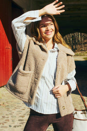 Lamby Waistcoat 206965 | Simply Taupe | Jakke fra Freequent