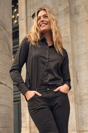 Martina Shirt | Black | Skjorte fra Mos Mosh