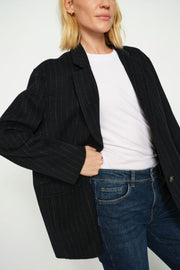 Karita Idun Wool Blazer | Salute Navy | Blazer fra Mos Mosh