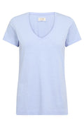 Arden Organic V-SS Tee | Brunnera Blue | T-shirt fra Mos Mosh