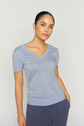 Sink V-SS Tee | Brunnera Blue | T-shirt fra Mos Mosh