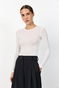 Duffy 1 | Off white | T-shirt fra Levete Room