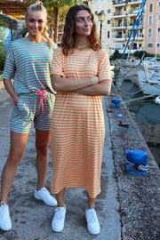 Alma T-Shirt Dress | Orange Peach Stripe | Kjole fra Liberté