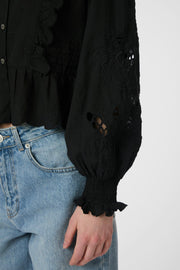 Petrine Embroidery Blouse | Black | Bluse fra Neo Noir