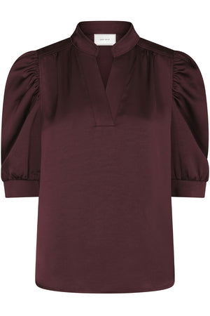 Roella Heavy Sateen Blouse | Burgundy | Bluse fra Neo Noir