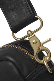 Cross over 16382 | Sort | Cross over fra Depeche