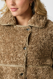 Castor Faux Fur Jacket | Taupe | Jakke fra Neo Noir