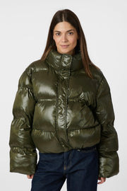 Rhea Shiny Puffer Jacket | Olive | Jakke fra Neo Noir