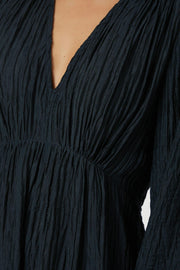 Silfi Crepe Dress | Navy | Kjole fra Neo Noir