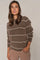 Thora Slim Stripe Crewneck Knit  | Pine Bark  | Strik fra Mos Mosh