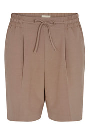 Lizy Sho | Desert Taupe | Shorts fra Freequent