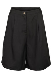 Barbara Shorts | Black | Shorts fra Prepair