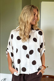 Mabel Shirt Blouse | Off White Dot | Bluse fra Black Colour