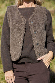 Teddy Vest | Taupe | Vest fra Black Colour