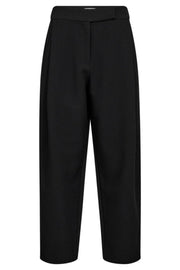 Vola Carrot Pleat Pant 31560 | Black | Bukser fra Co'couture