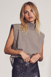 Vida Rib Turtleneck Vest | Walnut | Top fra Co'couture