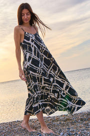 Luna Vea Strap Dress | Black Art | Kjole fra Black Colour