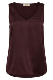 Astrid V-Neck Silk Tank Top | Fudge | Bluse fra Mos Mosh