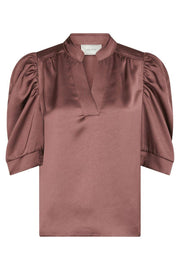 Roella Heavy Sateen Blouse | Dark Rose | Bluse fra Neo Noir