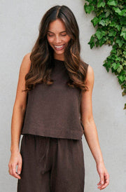 Svetlana Linen Top | Dark Brown | Bluse fra Neo Noir