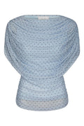 Cottuna Dot Drapy Mesh Top | Light Blue | Bluse fra Neo Noir