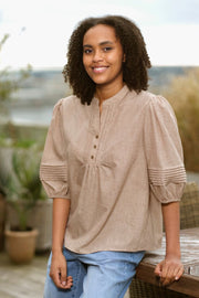 Camilla Blouse 2755 | Sand | Bluse fra Prepair