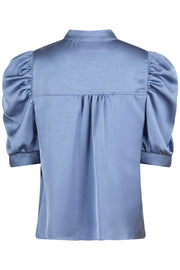 Roella Heavy Sateen Blouse | Smoke Blue | Bluse fra Neo Noir