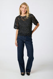 Trisha Big Lace Blouse  | Black | Bluse fra Neo Noir