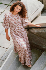 Kikka Wild Rose Dress | Dusty Rose | Kjole fra Neo Noir
