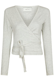 Nia Jersey Wickelbluse | Hellgrau Melange | Athleisure von Neo Noir