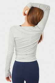 Nia Jersey Wickelbluse | Hellgrau Melange | Athleisure von Neo Noir