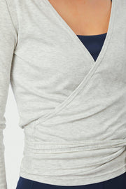 Nia Jersey Wickelbluse | Hellgrau Melange | Athleisure von Neo Noir