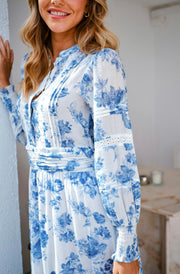 Columbia Flower Flow Dress | Light Blue | Kjole fra Neo Noir