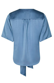Casadia Heavy Sateen Blouse | Smoke Blue | Bluse fra Neo Noir