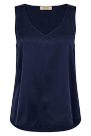 Astrid V-Neck Silk Tank Top | Maritime Blue | Bluse fra Mos Mosh