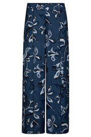 Charbel Serve Pant Regular | Ensign Blue | Bukser fra Mos Mosh