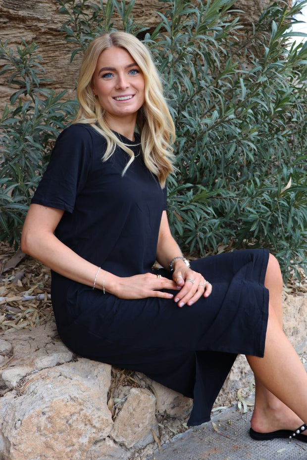Alma Tshirt Dress | Sort | Kjole fra Liberté