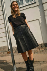 Adalyn Leather Skirt | Black | Nederdel fra Mos Mosh