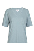 Ulla Ss Vneck Tshirt | Dusty Light Blue | T-Shirt fra Liberté