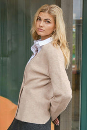 Marie Louise Knit Cardigan | Sand Melange | Cardigan fra Neo Noir