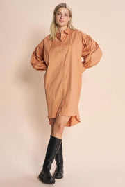 Beala Shirt Dress | Toasted Nut | Kjole fra Mos Mosh
