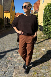 Beverly Barrel Pant | Camel | Bukser fra Black Colour
